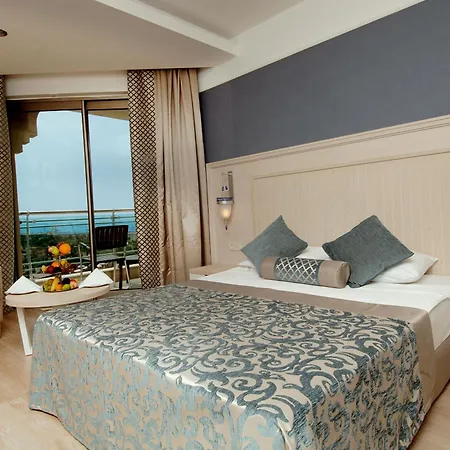 Üdülőközpont Seamelia & Ultra 5 Stars