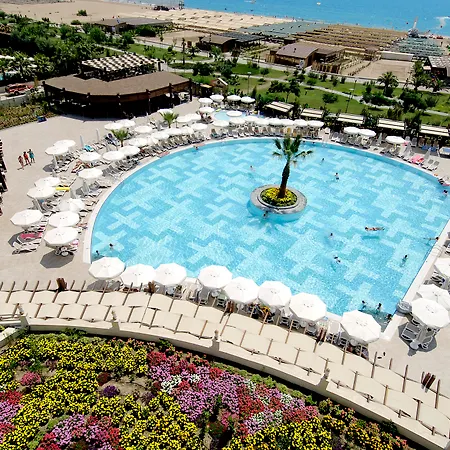 Üdülőközpont Seamelia & Ultra 5 Stars