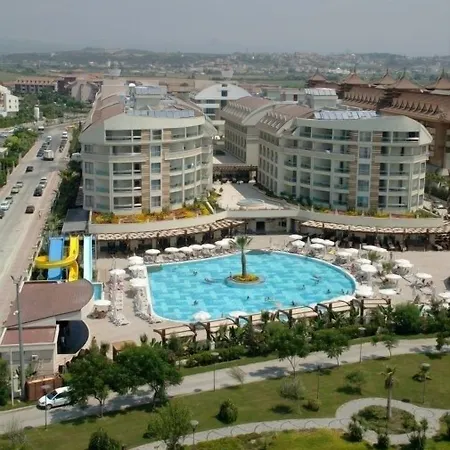 Seamelia & Ultra 5 Stars Üdülőközpont 5*