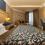 Rezort Seamelia & 5*