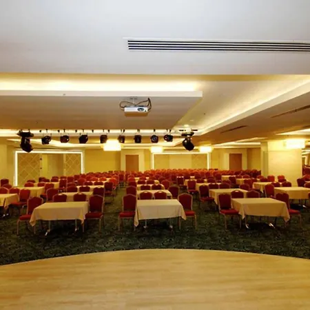 希梅利亚海滩度假酒店及水疗中心 5* 锡德