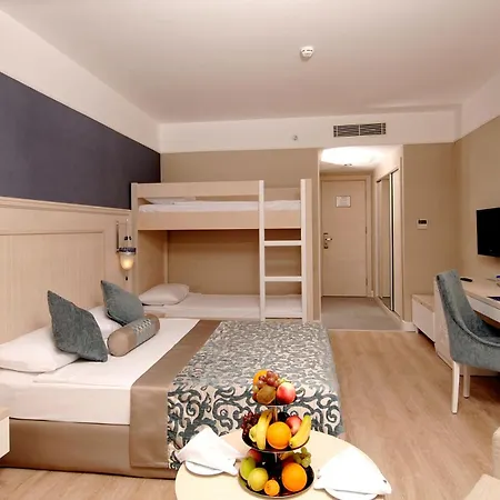 Seamelia & Feriested