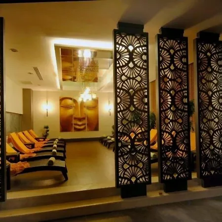 Seamelia & Resort Side