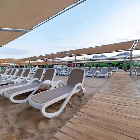 Semesteranläggning (resort) Seamelia &