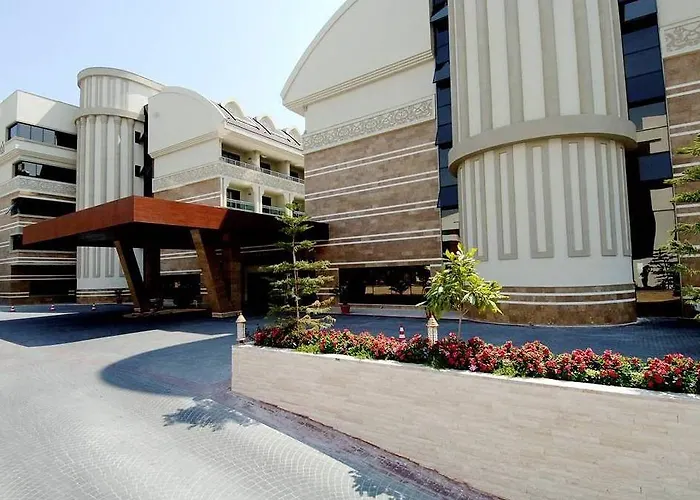 Seamelia & Semesteranläggning (resort) 5*